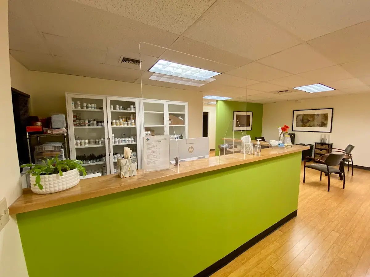 The Good Life Acupuncture & Herbs: Laura Bratton Sterling, LAC — Acupuncture in Aurora Ave N Ste 100, Seattle