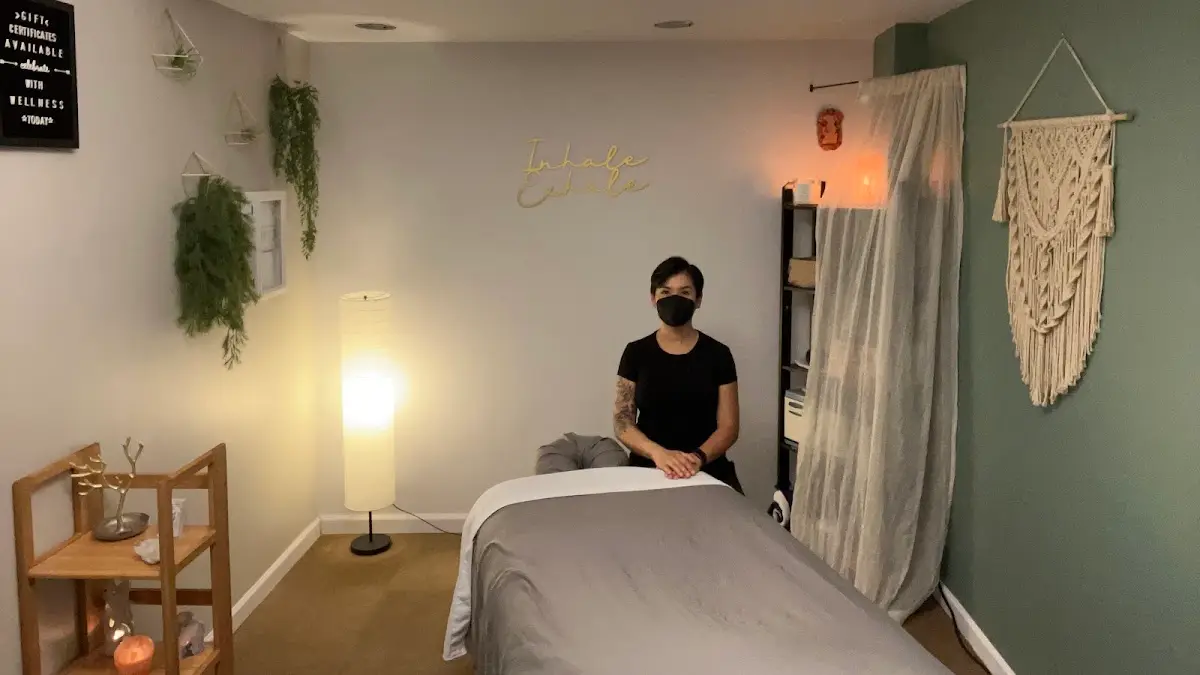 Under Pressure Massage — Massage Therapy in 15th Ave SW, Seattle
